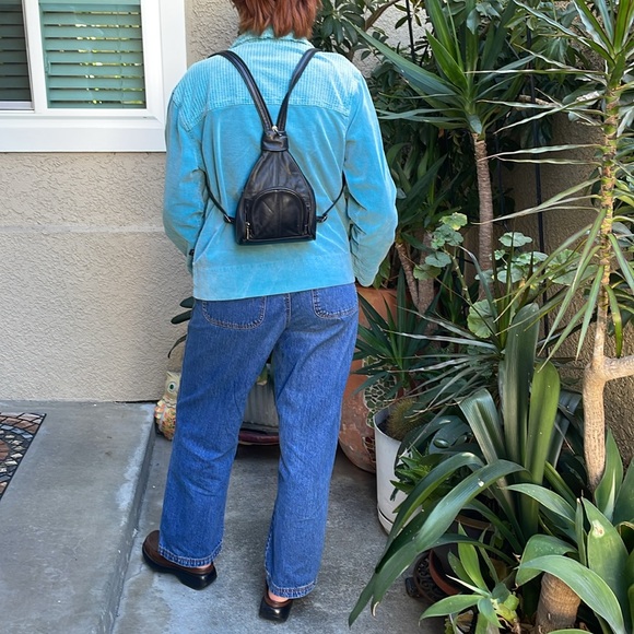 Vintage mini leather backpack/shoulder bag main image 6